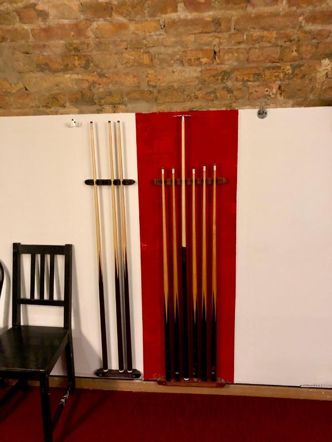 Whole Basement Former Pub For Stag Do, Bachelor House Party Flat Budapest Ngoại thất bức ảnh