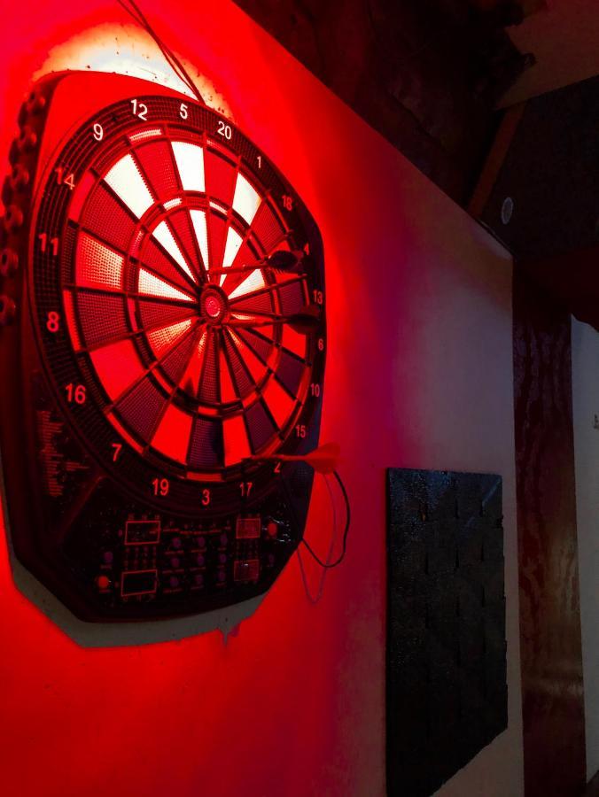 Whole Basement Former Pub For Stag Do, Bachelor House Party Flat Budapest Ngoại thất bức ảnh