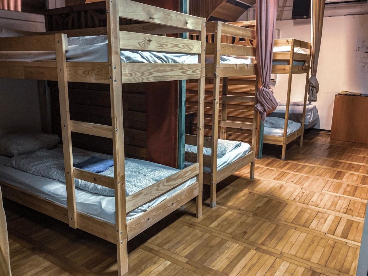 Whole Basement Former Pub For Stag Do, Bachelor House Party Flat Budapest Ngoại thất bức ảnh