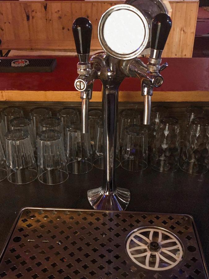 Whole Basement Former Pub For Stag Do, Bachelor House Party Flat Budapest Ngoại thất bức ảnh