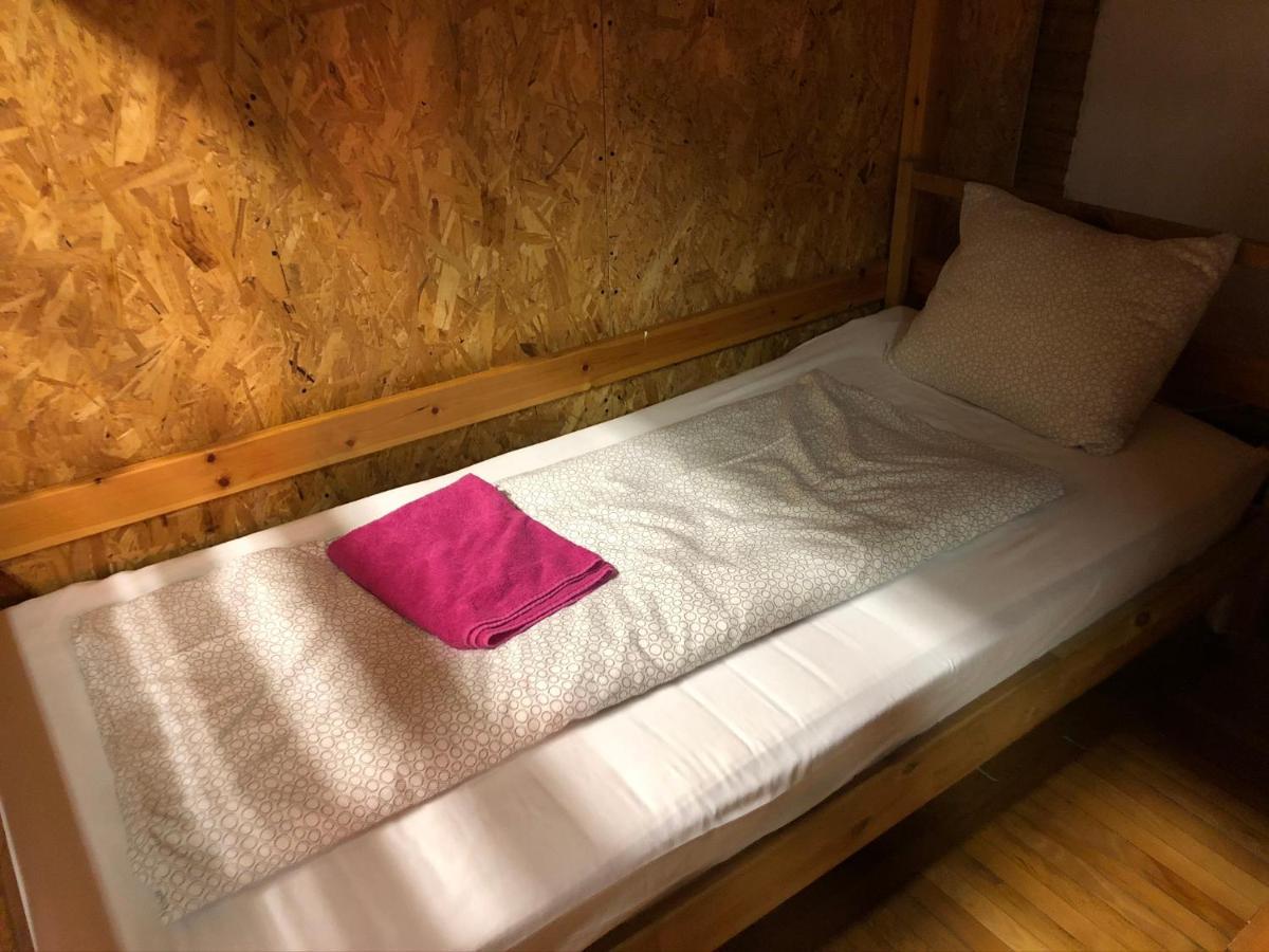 Whole Basement Former Pub For Stag Do, Bachelor House Party Flat Budapest Ngoại thất bức ảnh