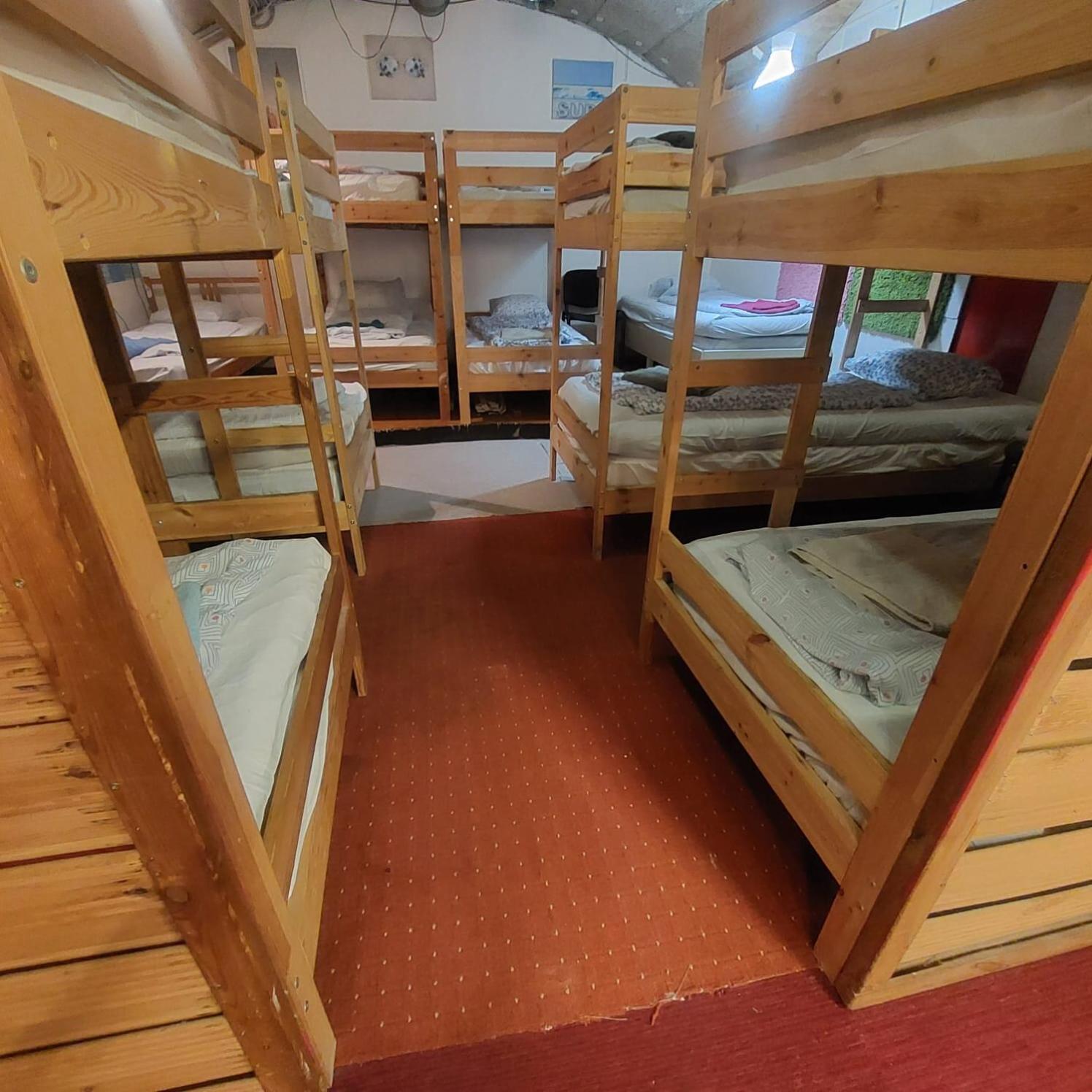 Whole Basement Former Pub For Stag Do, Bachelor House Party Flat Budapest Ngoại thất bức ảnh